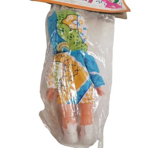 Vintage Doll Rainy Dolly in Packaging Hong Kong Vinyl Freckles Blue Eyes Retro - Picture 7 of 9